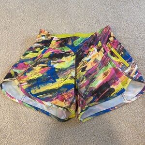 Lululemon short